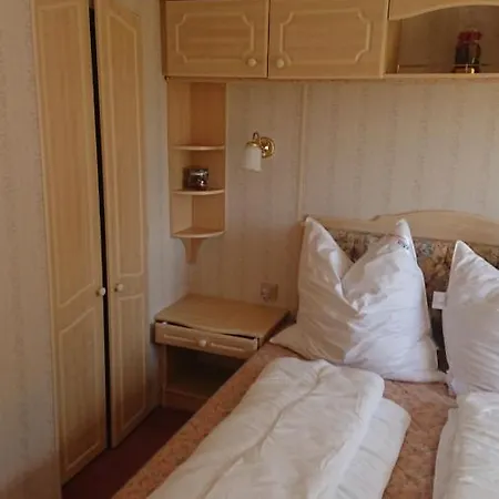 Mobilheim Monika 아파트